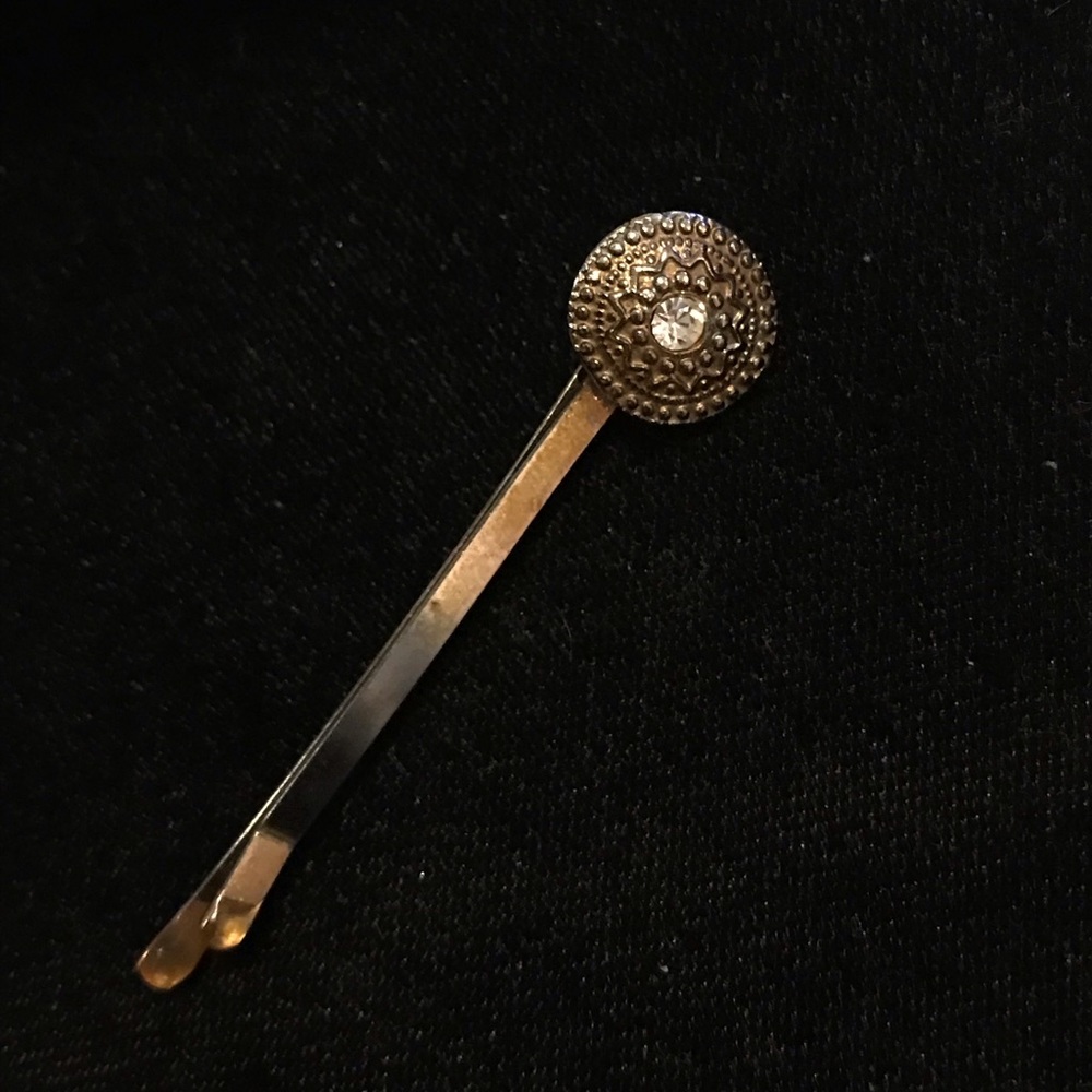 Antique gold hair pin